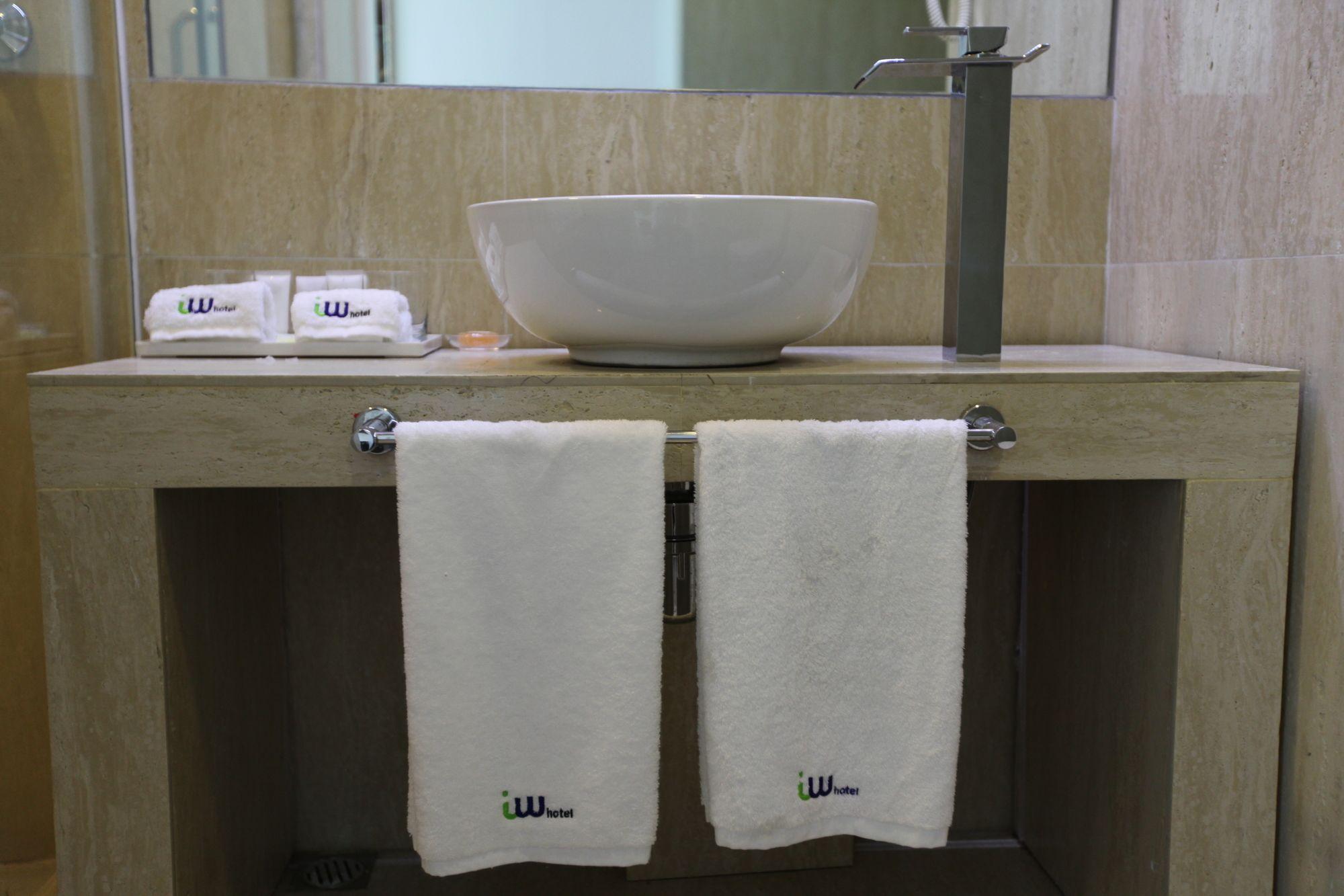 Iw Hotel Hong Kong Dış mekan fotoğraf